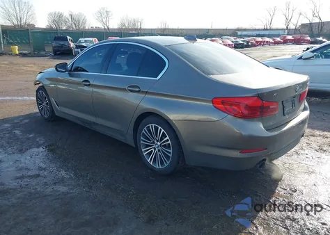 2019 BMW 530I xDrive z USA, uszkodzony, nr VIN WBAJA7C59KG910660